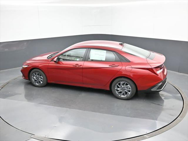 new 2025 Hyundai ELANTRA HEV car, priced at $25,608