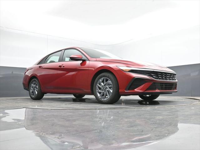 new 2025 Hyundai ELANTRA HEV car, priced at $25,608