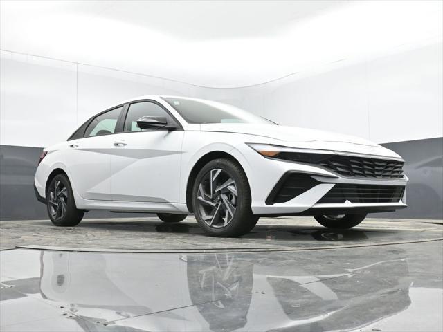 new 2025 Hyundai Elantra car, priced at $22,990