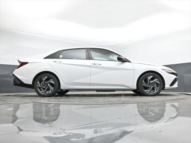 new 2025 Hyundai Elantra car, priced at $22,990