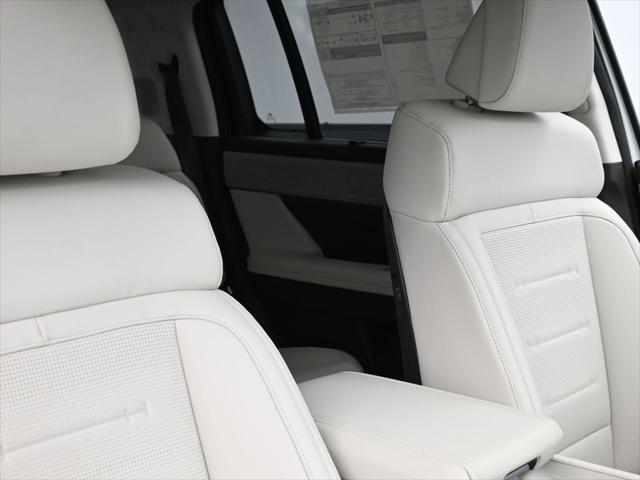 new 2025 Hyundai SANTA FE HEV car, priced at $47,755