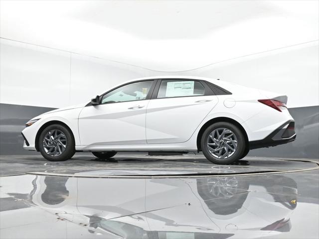 new 2024 Hyundai Elantra car, priced at $22,780