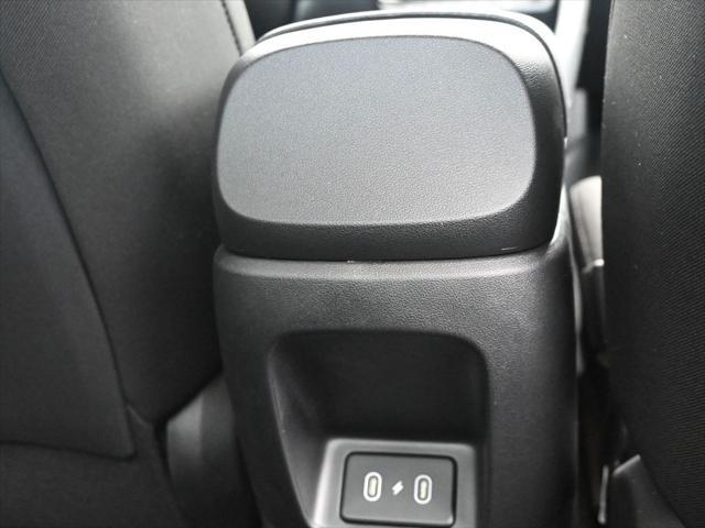 new 2025 Hyundai Elantra car, priced at $25,434
