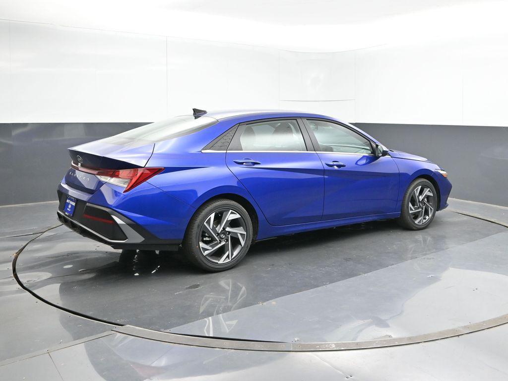 new 2025 Hyundai Elantra car, priced at $25,434