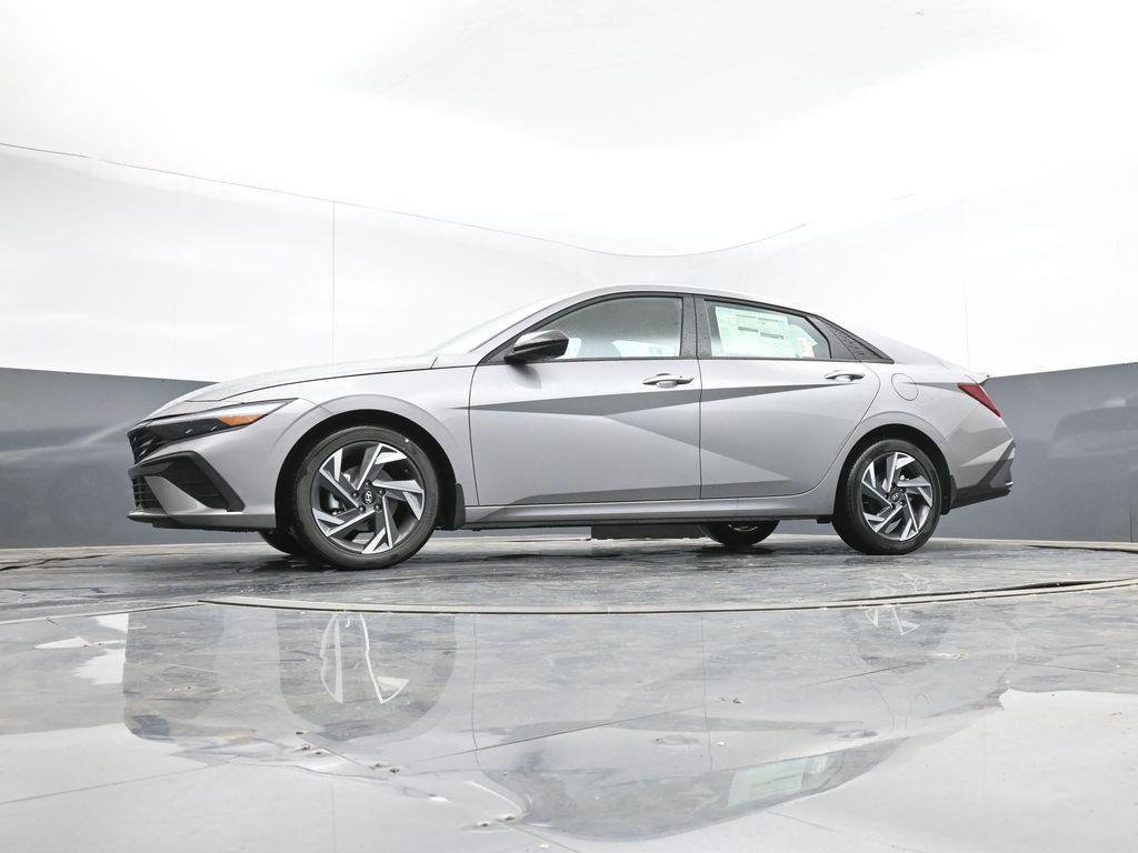 new 2025 Hyundai Elantra car, priced at $22,910