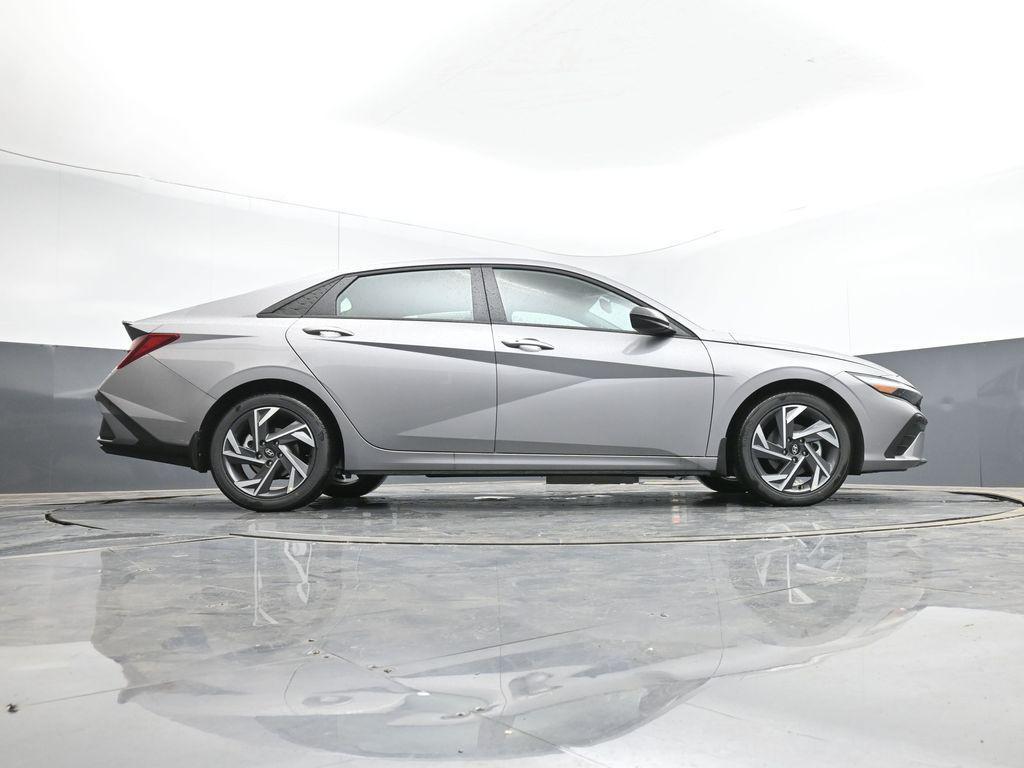 new 2025 Hyundai Elantra car, priced at $22,910