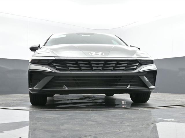 new 2025 Hyundai Elantra car