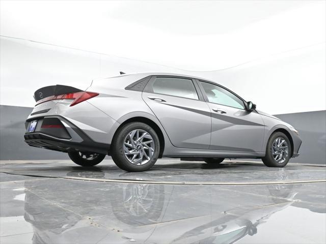 new 2024 Hyundai Elantra car, priced at $22,265