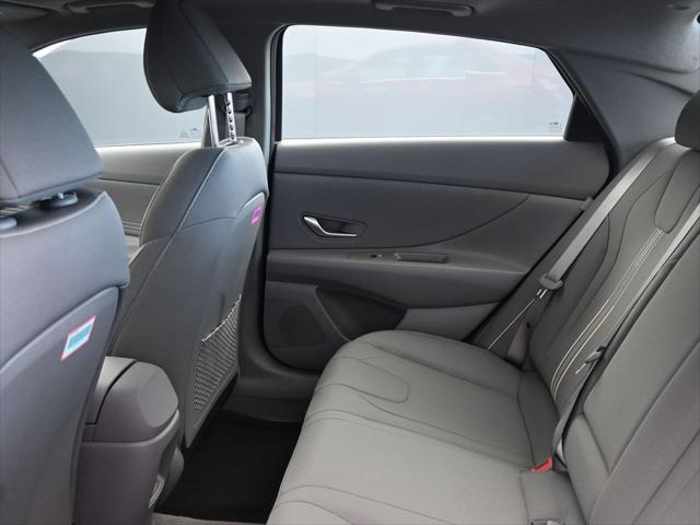 new 2025 Hyundai Elantra car, priced at $25,921