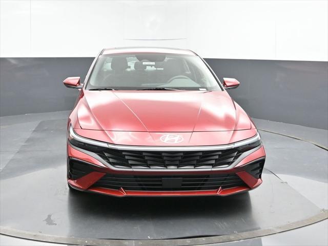 new 2025 Hyundai Elantra car, priced at $25,921