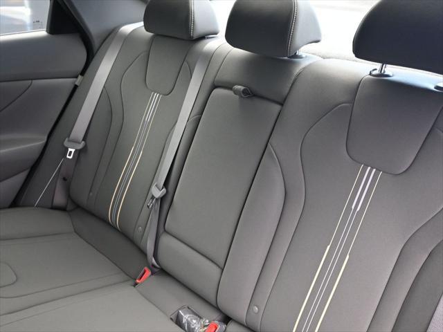 new 2025 Hyundai Elantra car, priced at $25,921