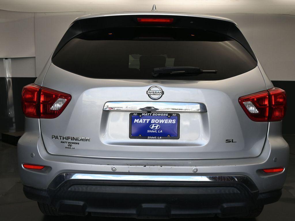 used 2020 Nissan Pathfinder car, priced at $15,668