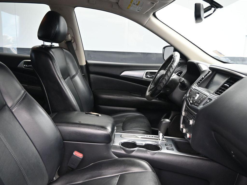 used 2020 Nissan Pathfinder car, priced at $15,668