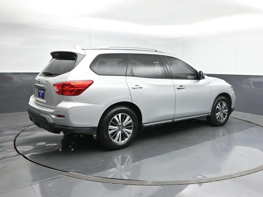 used 2020 Nissan Pathfinder car, priced at $15,668