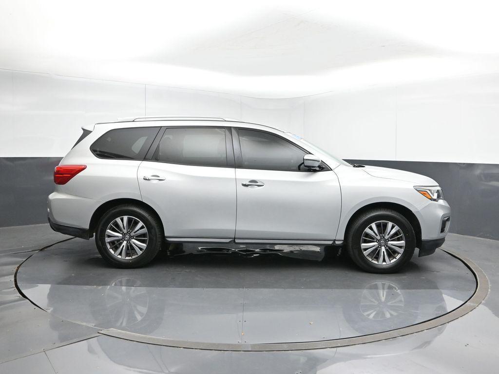 used 2020 Nissan Pathfinder car, priced at $15,668