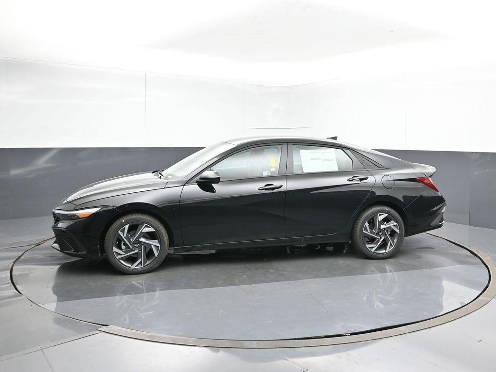 new 2025 Hyundai Elantra car, priced at $23,103