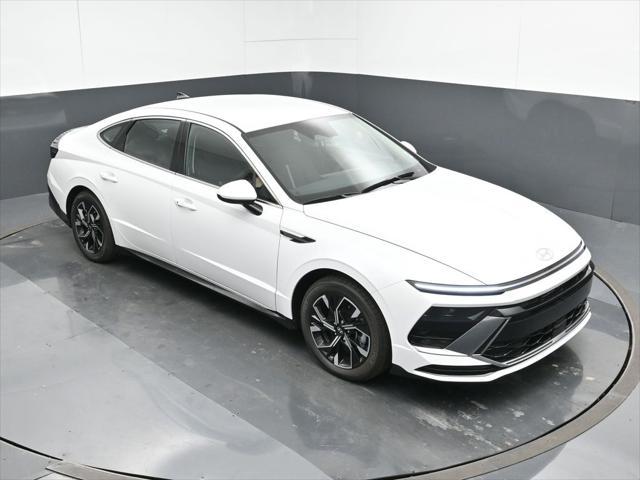 new 2024 Hyundai Sonata car, priced at $26,175