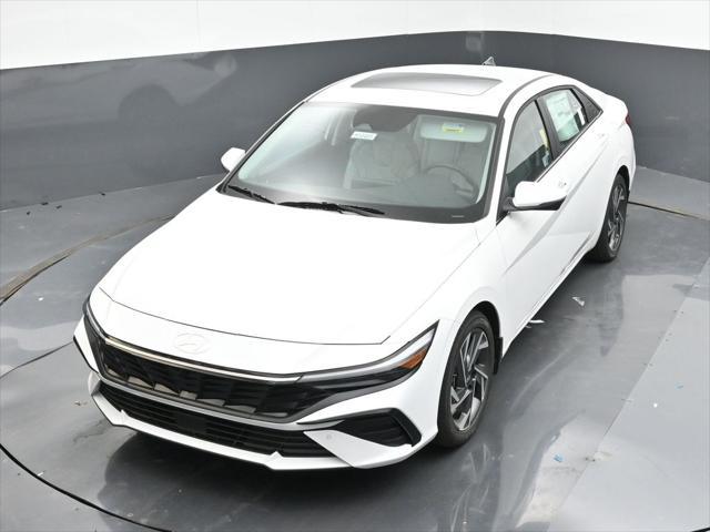 new 2024 Hyundai Elantra car, priced at $26,265