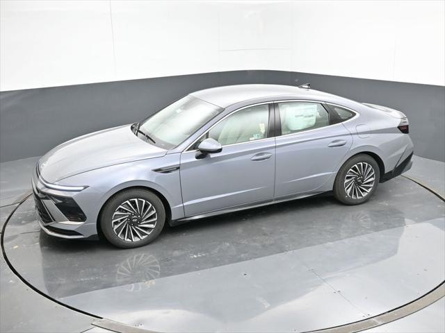 new 2024 Hyundai Sonata Hybrid car, priced at $29,035