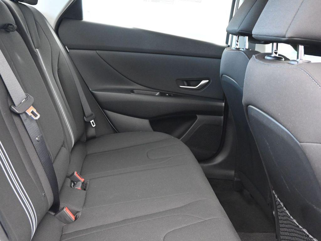 new 2025 Hyundai Elantra car, priced at $25,921