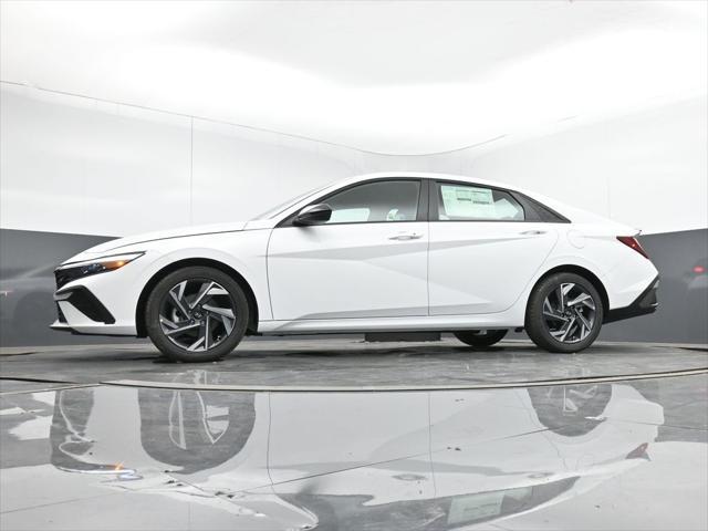 new 2025 Hyundai Elantra car, priced at $25,478