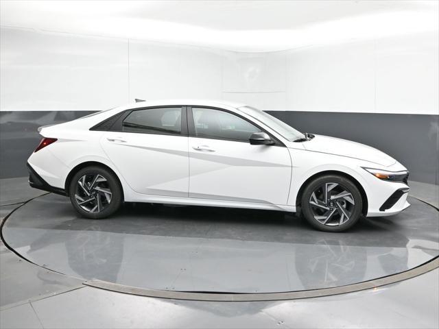 new 2025 Hyundai Elantra car, priced at $25,478