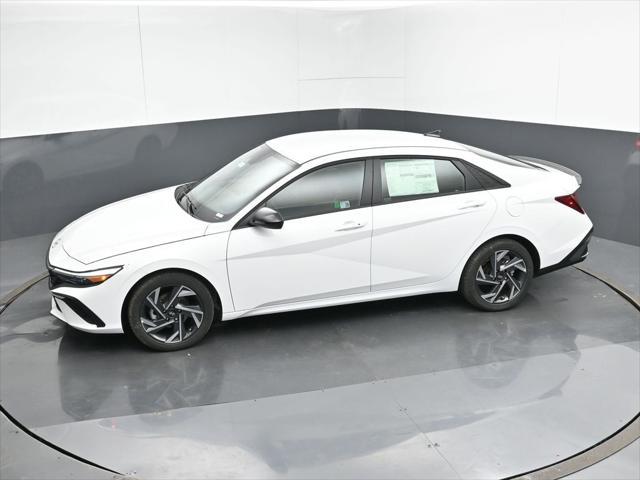 new 2025 Hyundai Elantra car, priced at $25,478