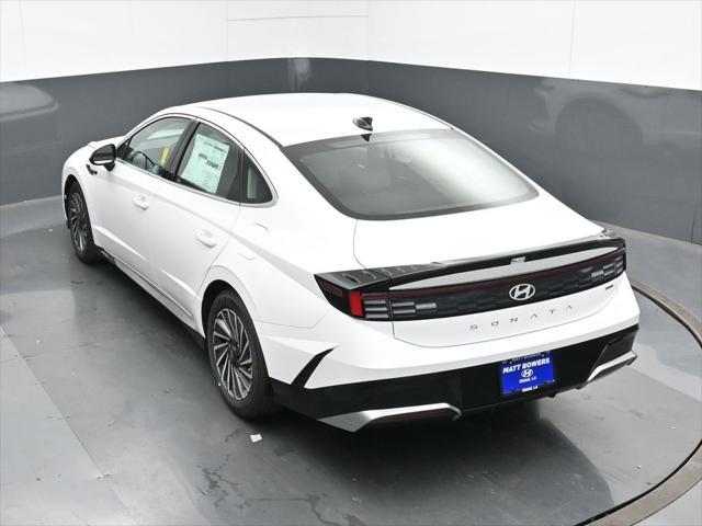 new 2025 Hyundai Sonata Hybrid car, priced at $32,069