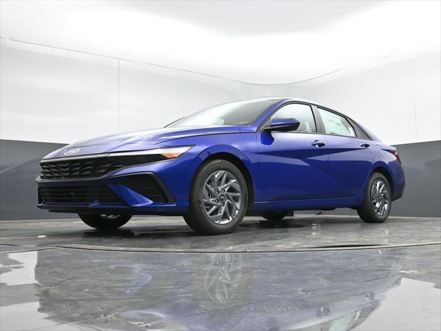 new 2025 Hyundai ELANTRA HEV car, priced at $25,121