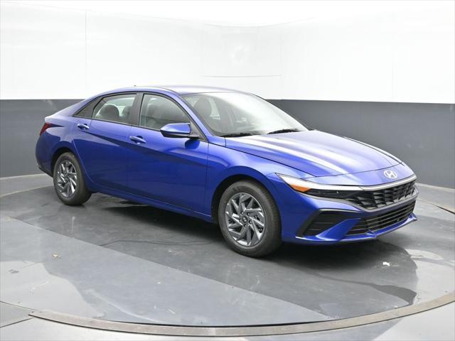 new 2025 Hyundai ELANTRA HEV car, priced at $25,121