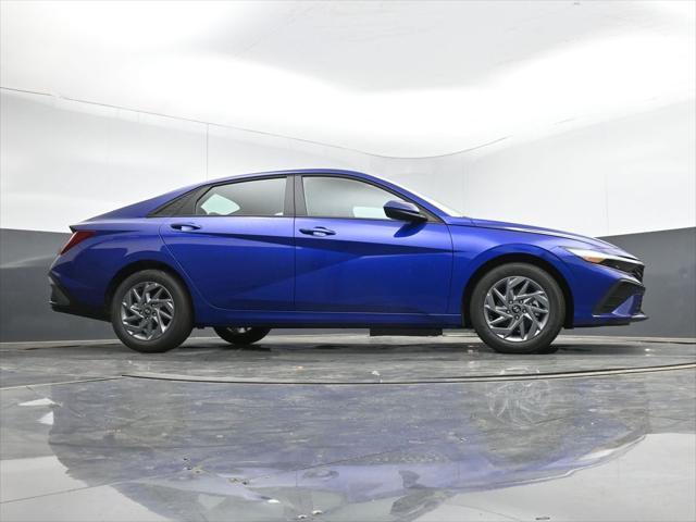 new 2025 Hyundai ELANTRA HEV car, priced at $25,121