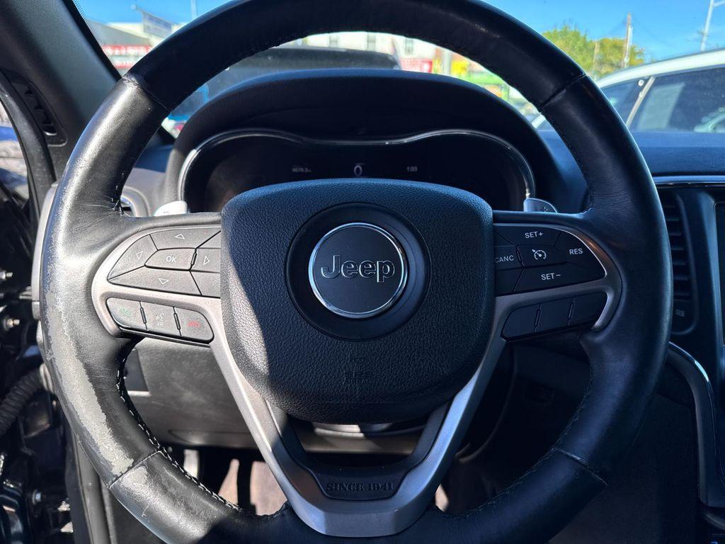 used 2017 Jeep Grand Cherokee car, priced at $12,495