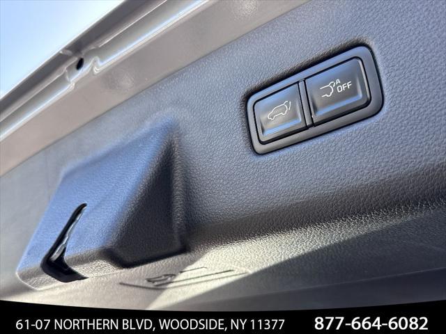 used 2022 Kia Carnival car, priced at $27,984