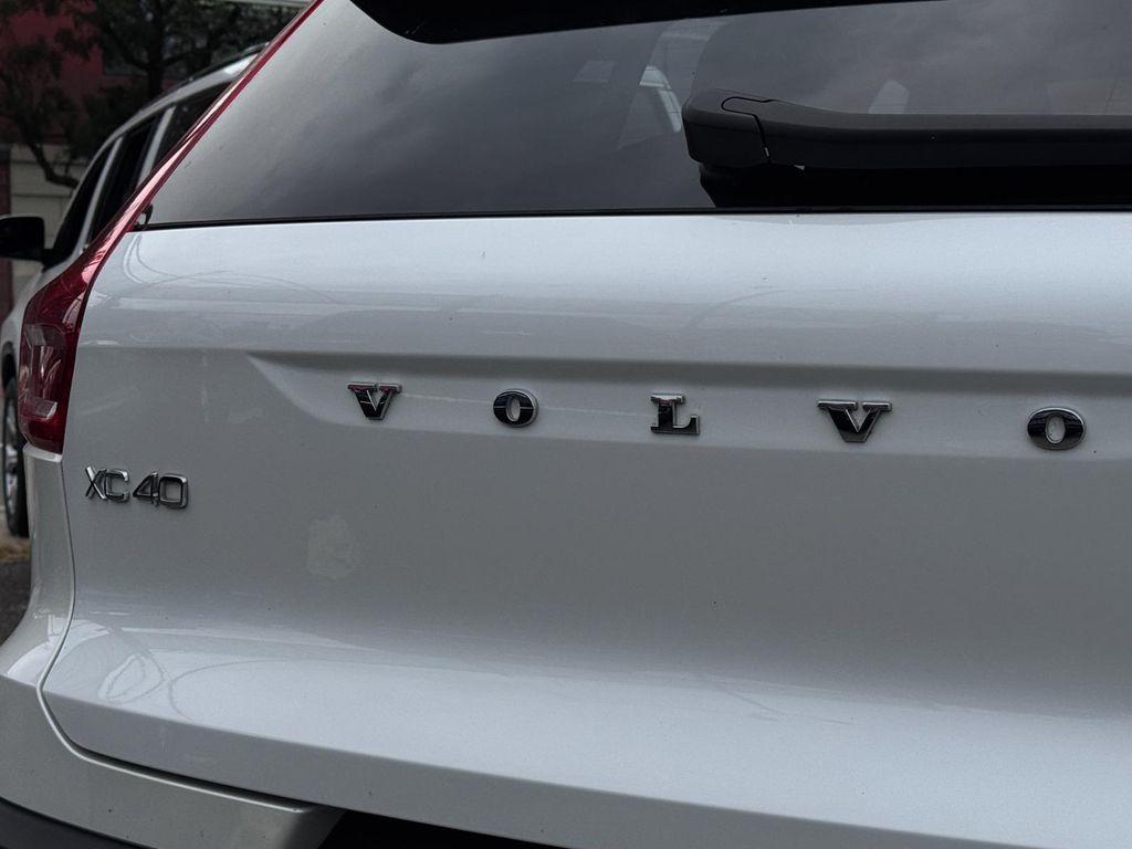 used 2025 Volvo XC40 car, priced at $26,899