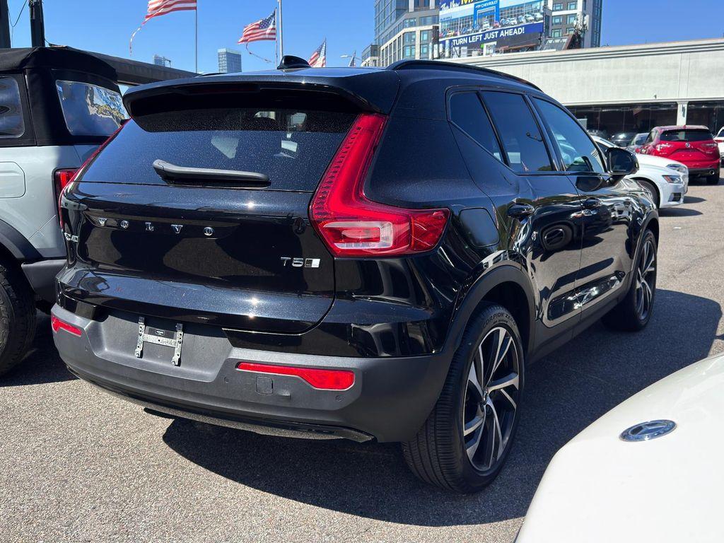 used 2021 Volvo XC40 car, priced at $21,799