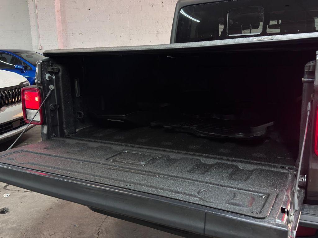 used 2023 Jeep Gladiator car, priced at $30,995