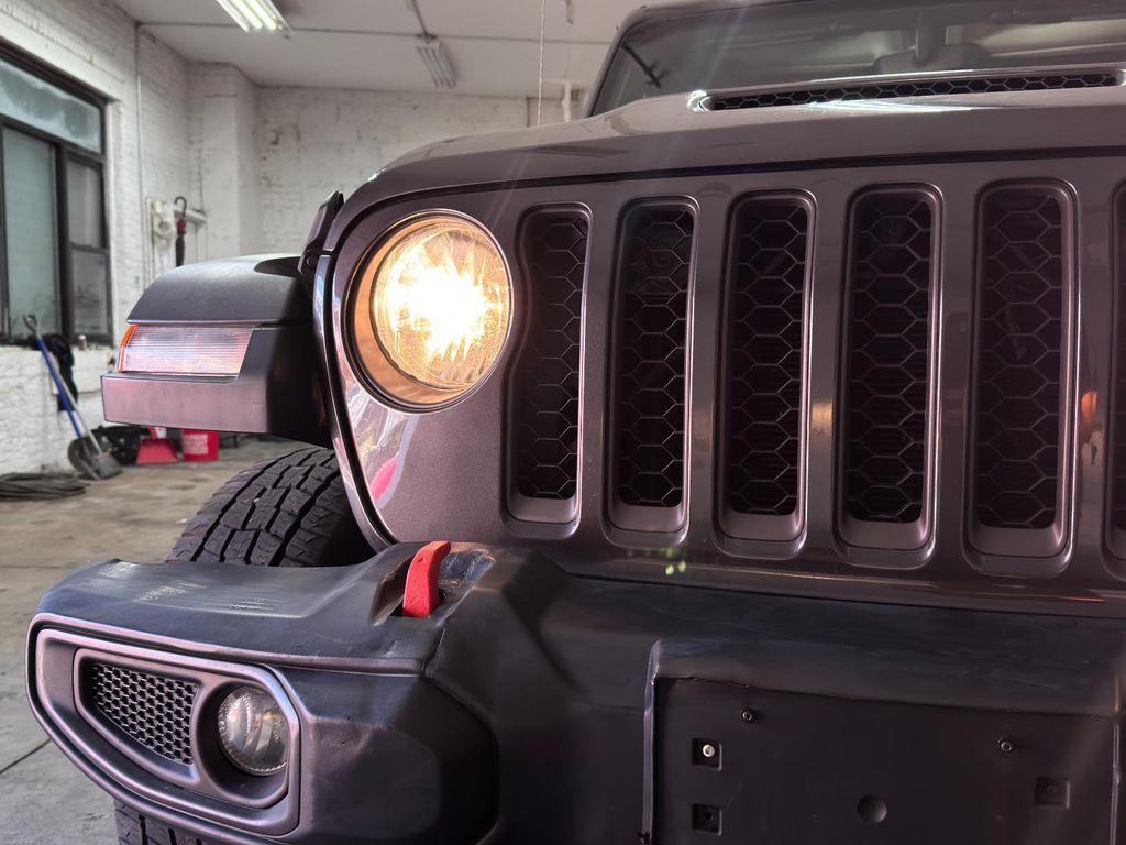 used 2023 Jeep Gladiator car, priced at $30,995