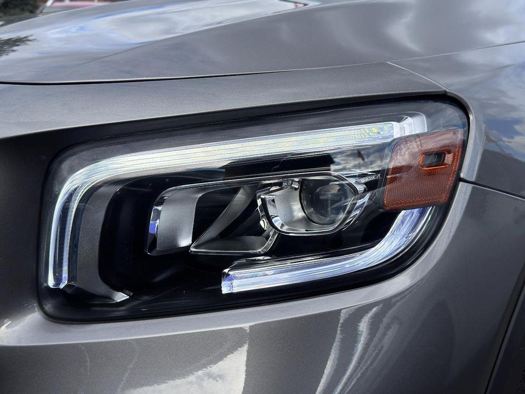 used 2021 Mercedes-Benz GLB 250 car, priced at $27,180