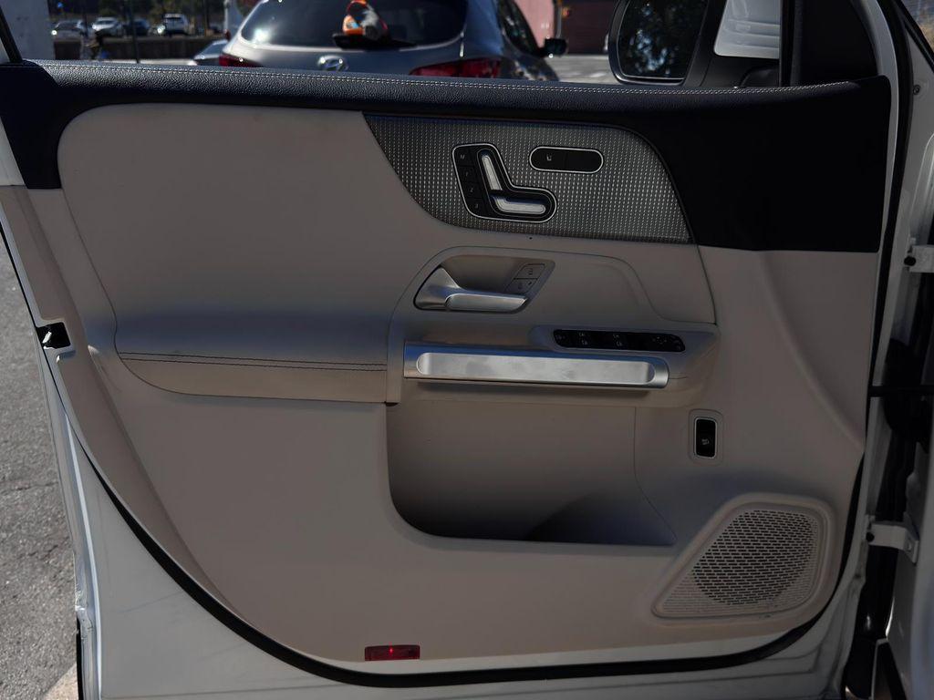 used 2021 Mercedes-Benz GLB 250 car, priced at $18,895