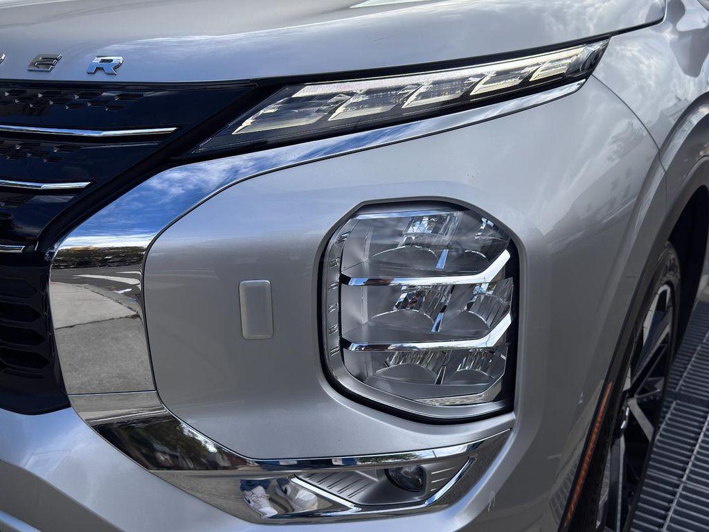 used 2022 Mitsubishi Outlander car, priced at $19,895