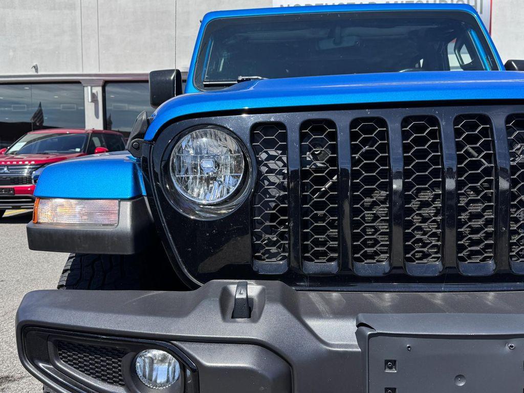 used 2021 Jeep Gladiator car, priced at $23,811