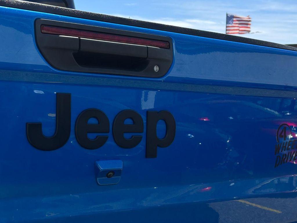 used 2021 Jeep Gladiator car, priced at $23,811