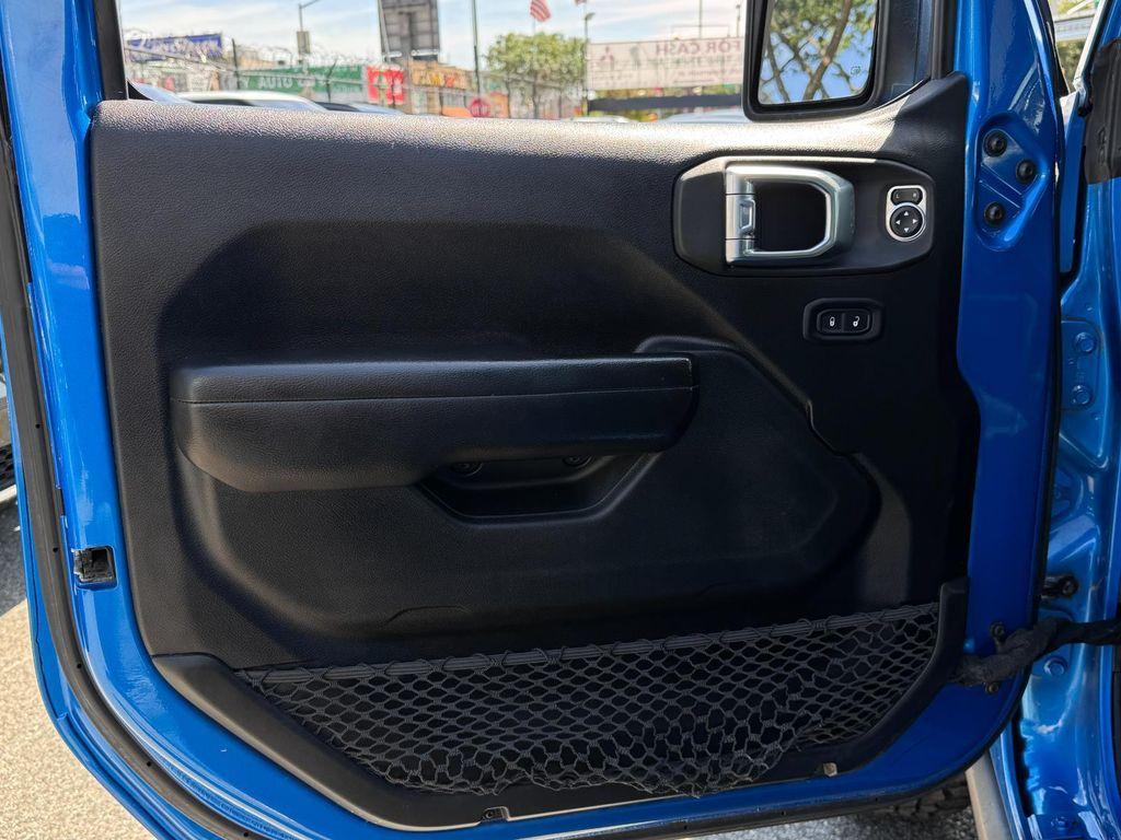 used 2021 Jeep Gladiator car, priced at $23,811