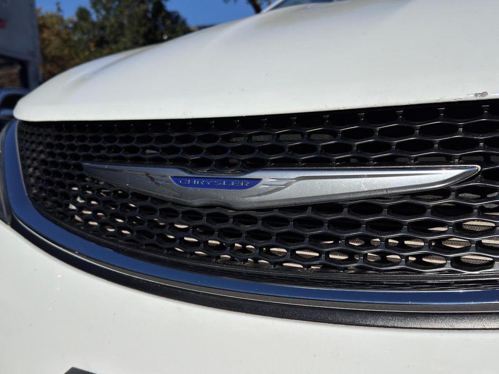 used 2020 Chrysler Pacifica car, priced at $17,195