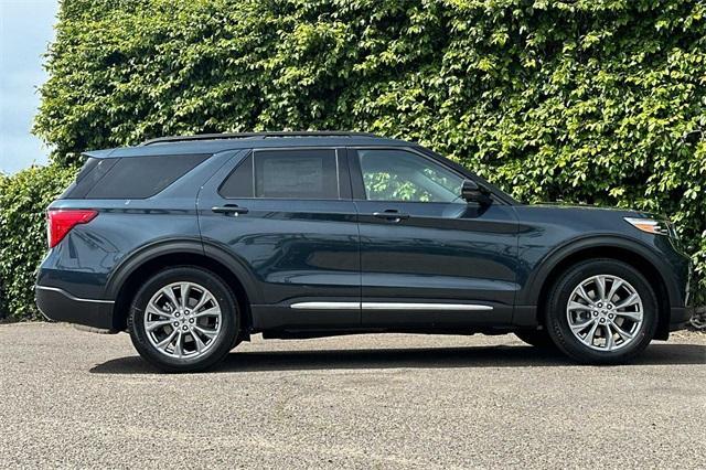 new 2024 Ford Explorer car, priced at $46,916