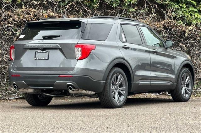 new 2024 Ford Explorer car, priced at $46,686