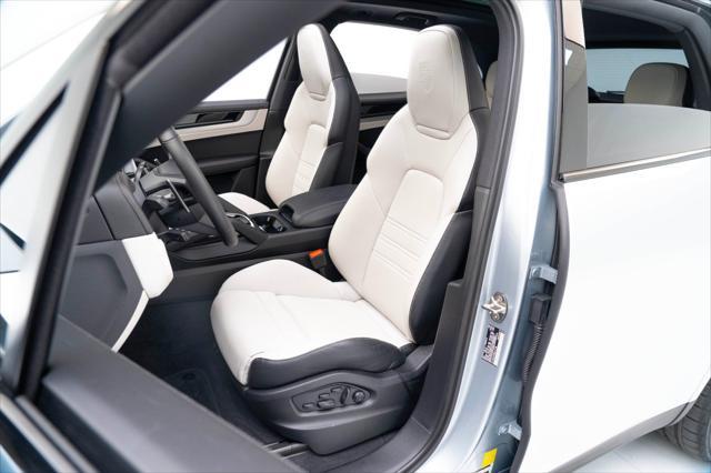 used 2025 Porsche Cayenne E-Hybrid car, priced at $110,900
