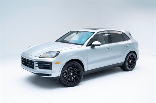 used 2025 Porsche Cayenne E-Hybrid car, priced at $110,900