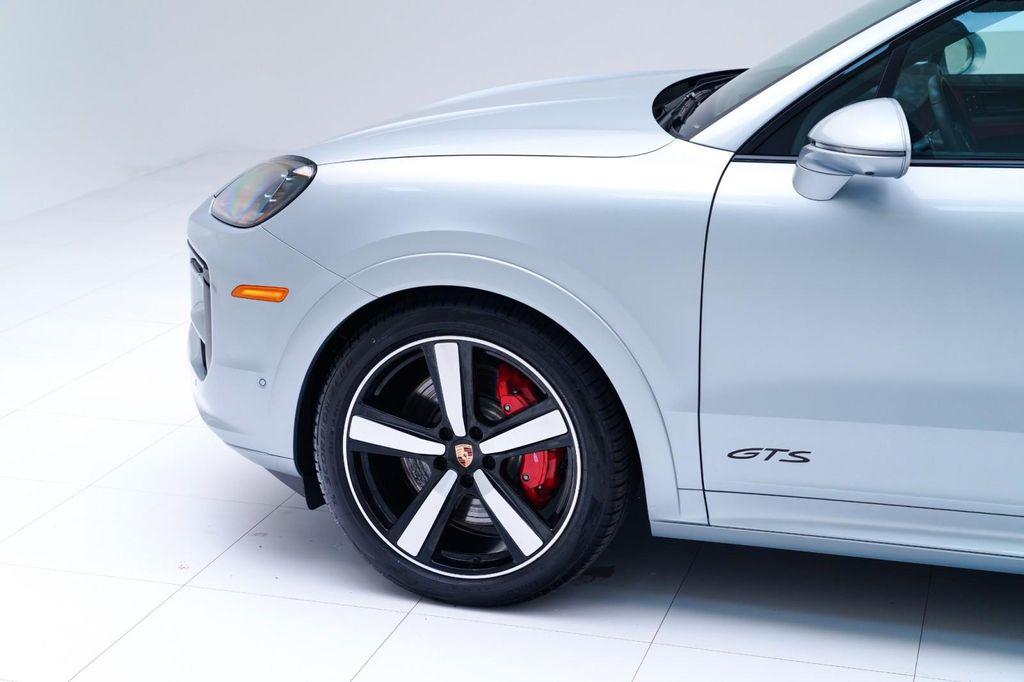 new 2025 Porsche Cayenne car, priced at $149,035