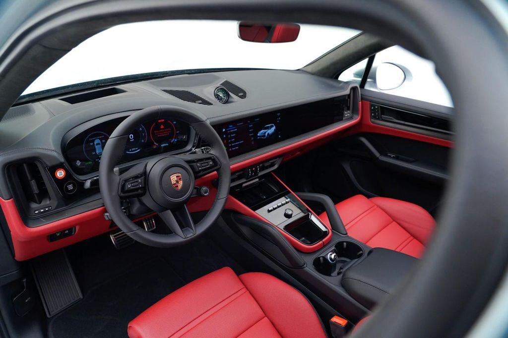 new 2025 Porsche Cayenne car, priced at $149,035